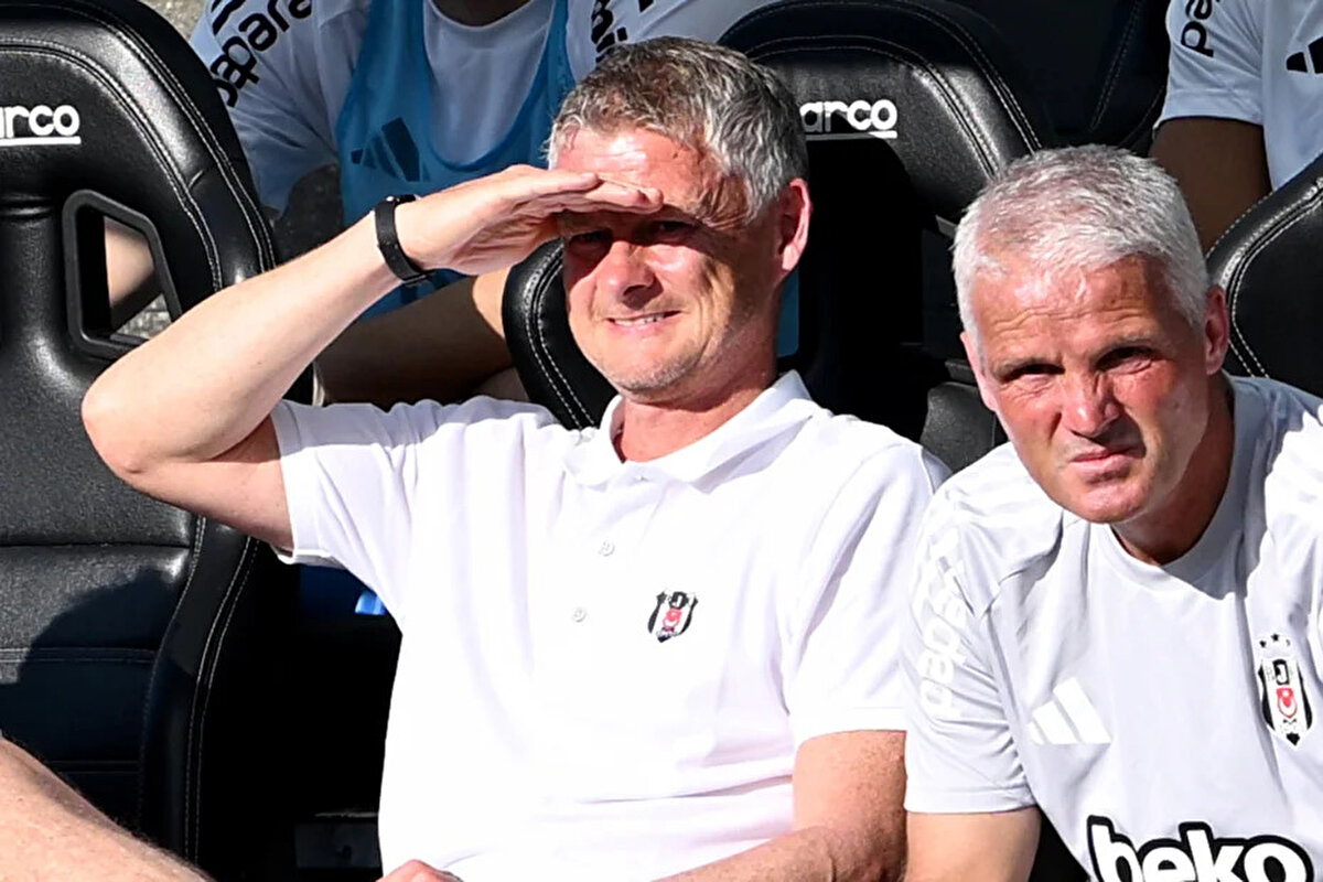 2025-2026 sezonunun hazırlıklarını Avusturya kampında sürdüren Beşiktaş'ta Teknik Direktör Ole Gunnar Solskjaer, takımdan gönderilecek isimler üzerinde çalışıyor.<br>