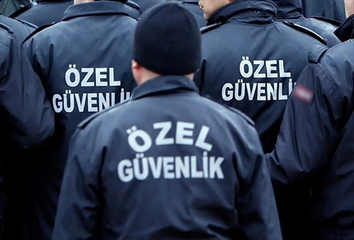 Özel Güvenlik Görevlisi olmak isteyen binlerce adayın merakla beklediği ÖGG sınav sonuçları için tarih netleşti. Emniyet Genel Müdürlüğü (EGM) tarafından yayımlanan sınav kılavuzuna göre, 115. dönem ÖGG temel eğitim sınavı ile 91. dönem yenileme sınavı sonuçları kısa süre içinde erişime açılacak. İşte, Özel Güvenlik sınav sonuç tarihi ve sorgulama ekranı detayları…