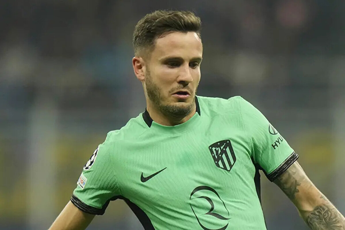 İspanya’nın önde gelen spor gazetelerinden AS ise Trabzonspor’un, eski futbolcusu Stefan Savic aracılığıyla Saul’ü ikna etmeye çalıştığını, bordo-mavililerin bu transferi bonservis ödemeden tamamlamak istediğini yazdı.