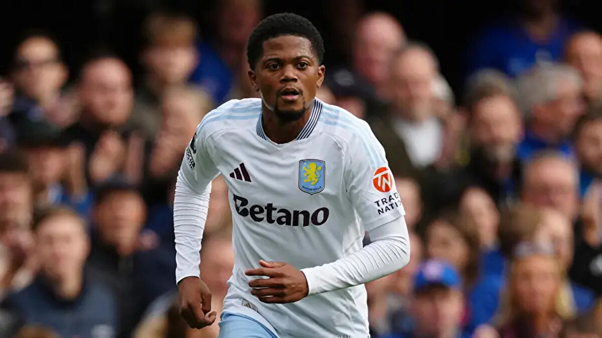 Premier Lig ekibi Aston Villa'da forma giyen Leon Bailey'nin menajerler tarafından Fenerbahçe'ye önerildiği öne sürülmüştü.