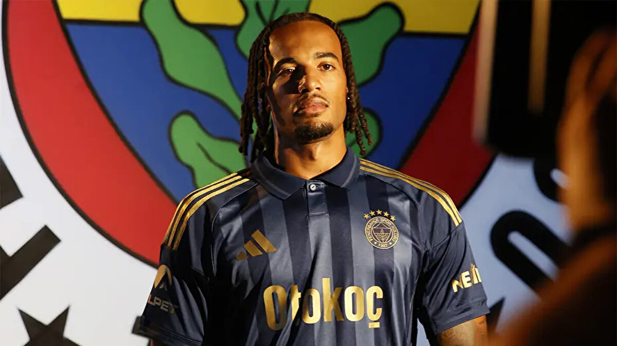 Fenerbahçe, Milan'ın her konuda anlaştığı Archie Brown'u son anda renklerine bağlamıştı.