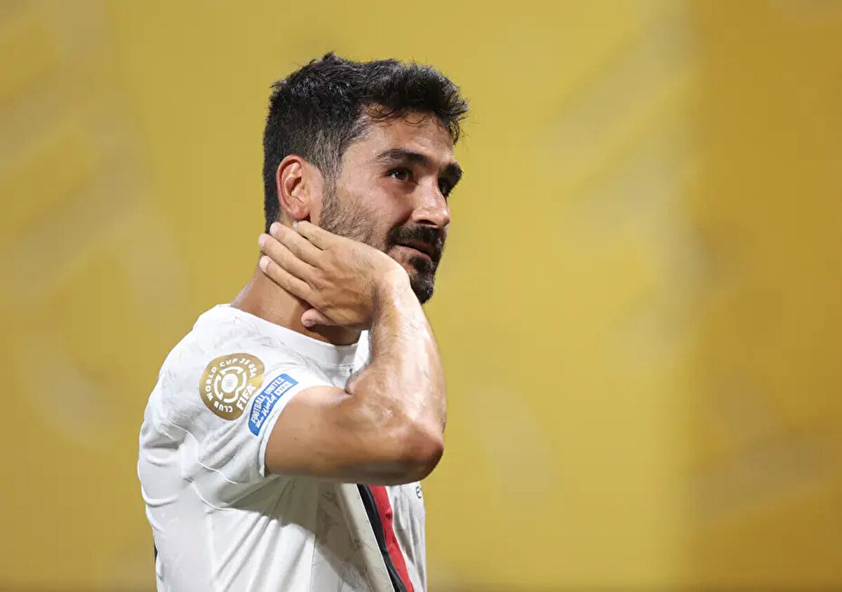 Manchester City Teknik Direktörü Pep Guardiola, İlkay Gündoğan'ın takım içindeki geleceği hakkında kararını verdi.