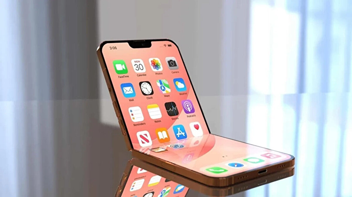 iPhone katlanır telefon ne zaman çıkacak?<br><br>Gelen bilgilere göre Apple’ın katlanır iPhone modelinin tanıtımı 2026 yılının sonunu veya 2027 yılının başını bulabilir. Şirket, rakiplerine kıyasla daha sağlam ve inovatif bir tasarım sunmak için acele etmiyor.