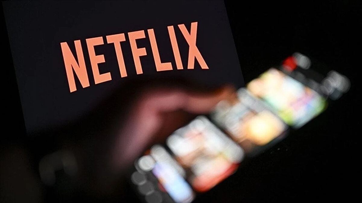 2025’te Netflix'te en çok izlenen filmler<br><br>Netflix’te film kategorisinde zirvede 165 milyon izlenmeyle Back in Action yer aldı. Onu sırasıyla Straw ve The Life List takip etti. İşte 2025’in en popüler Netflix filmleri: