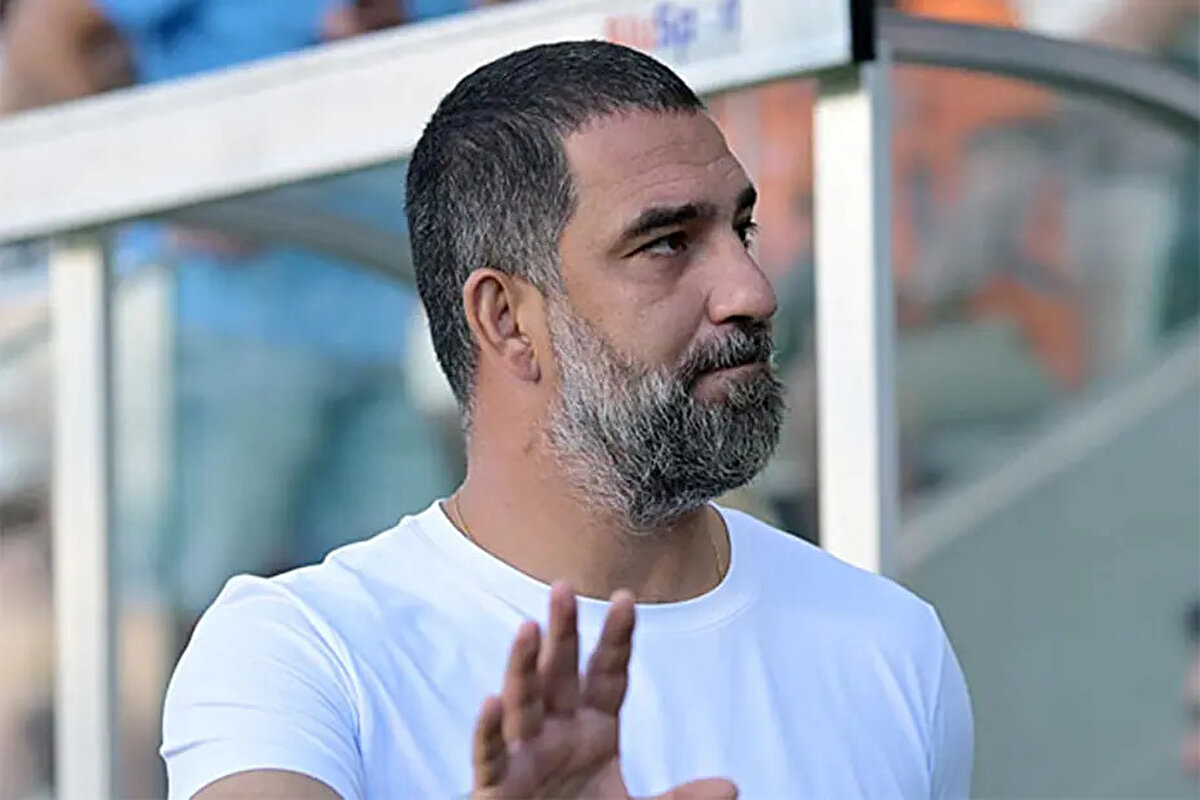 Son olarak Beşiktaş maçına değinen Arda Turan, "Yarınki (bugün) hazırlık maçında az süre almış olanlar oynayacak. Pazartesiden itibaren üç gün boyunca taktik çalışacağız ve Beşiktaş maçının ön analizini yapacağız. Fiziksel olarak ulaşmak istediğimiz seviyeye neredeyse ulaştık" dedi.<br>