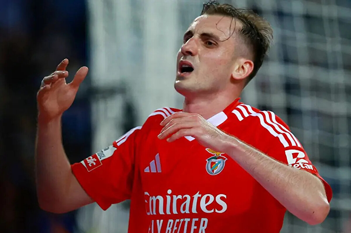 Geride kalan sezonda Benfica formasıyla 59 maça çıkan ve bu karşılaşmalarda 18 gol ve 16 asistle oynayan milli futbolcu için sürpriz bir iddia gündeme geldi.<br>