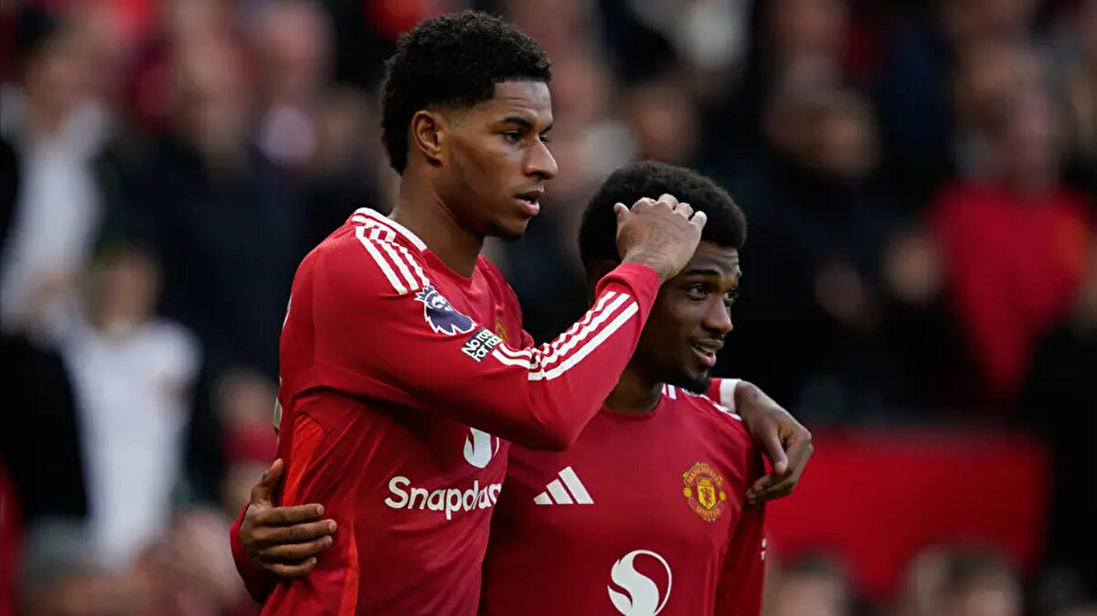 Kadroda düşünülmüyor<br><br>Manchester United'da Erik ten Hag'ın ardından göreve gelen Ruben Amorim'le yaşadığı sorunlar nedeniyle Marcus Rashford, geçtiğimiz sezonun ikinci yarısını Aston Villa'da kiralık olarak geçirdi.<br>