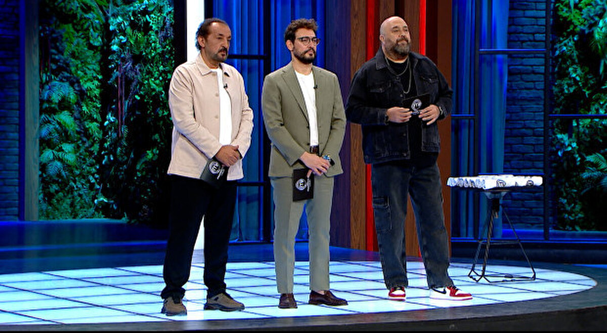 MasterChef 2025 ana kadro seçmelerinde bu kez en iyi havuç yemeğini yapan yarışmacı dikkat çekti. Şefler Somer Sivrioğlu, Danilo Zanna ve Mehmet Yalçınkaya’nın ortak kararıyla gecenin sonunda ana kadroya katılan isim Ayla oldu.