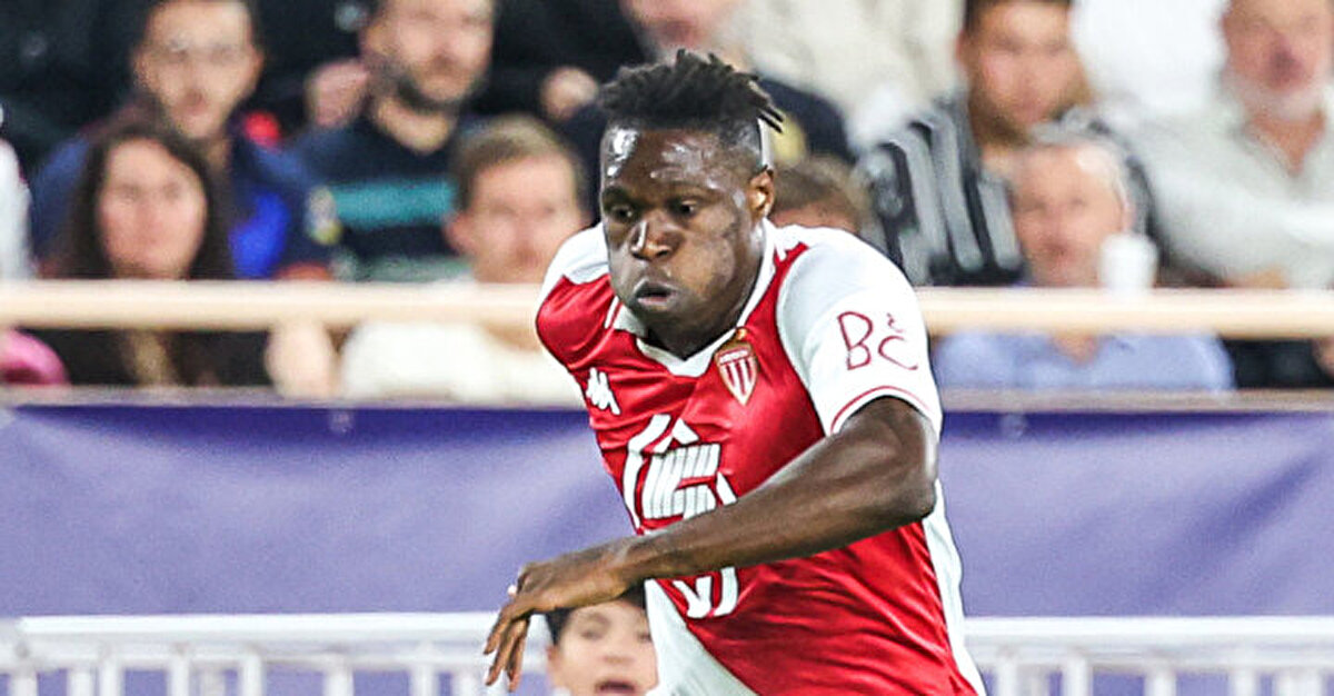 Şampiyonlar Ligi'nde mücadele edecek Galatasaray, savunmasını güçlendirmek istiyor.<br>