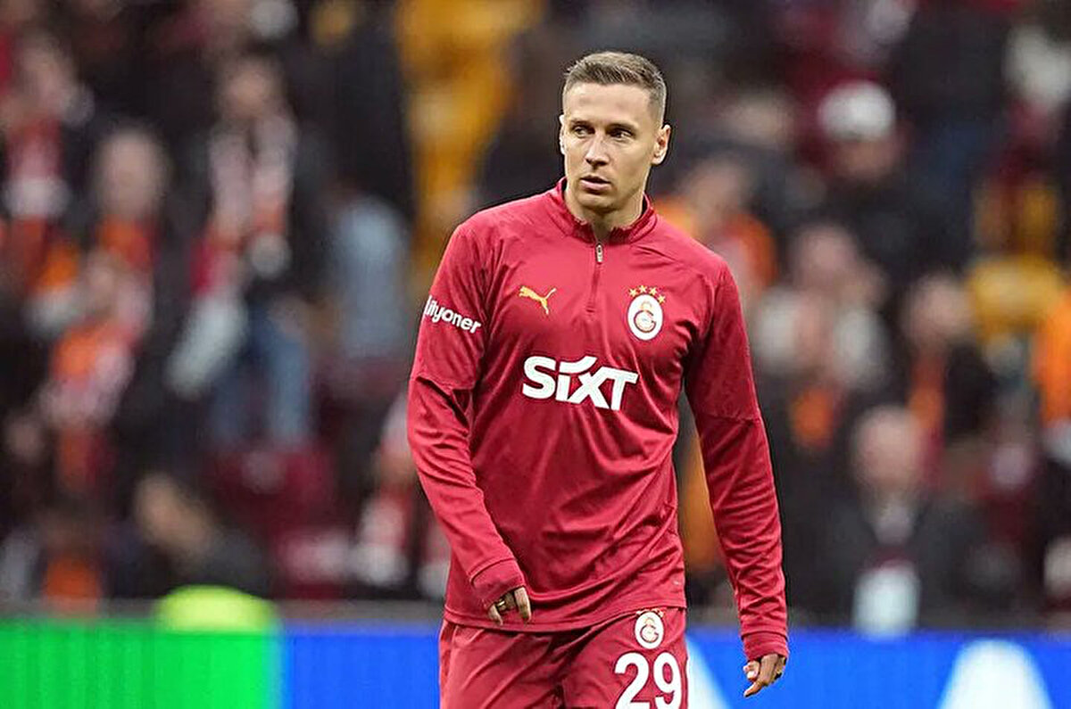 Teknik direktör Okan Buruk'un planlamasında yer almayan Polonyalı sağ bekin Fransa Ligue 1'e geri dönmeye yakın olduğu yazıldı.<br>