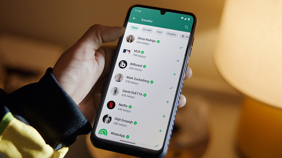 WhatsApp reklamları şimdilik sınırlı<br><br>Yeni reklam özellikleri şimdilik sadece belli beta kullanıcılarına açık. WhatsApp, reklam sistemini aşamalı şekilde yaygınlaştırmayı ve kullanıcı geri bildirimlerine göre geliştirmeyi planlıyor.
