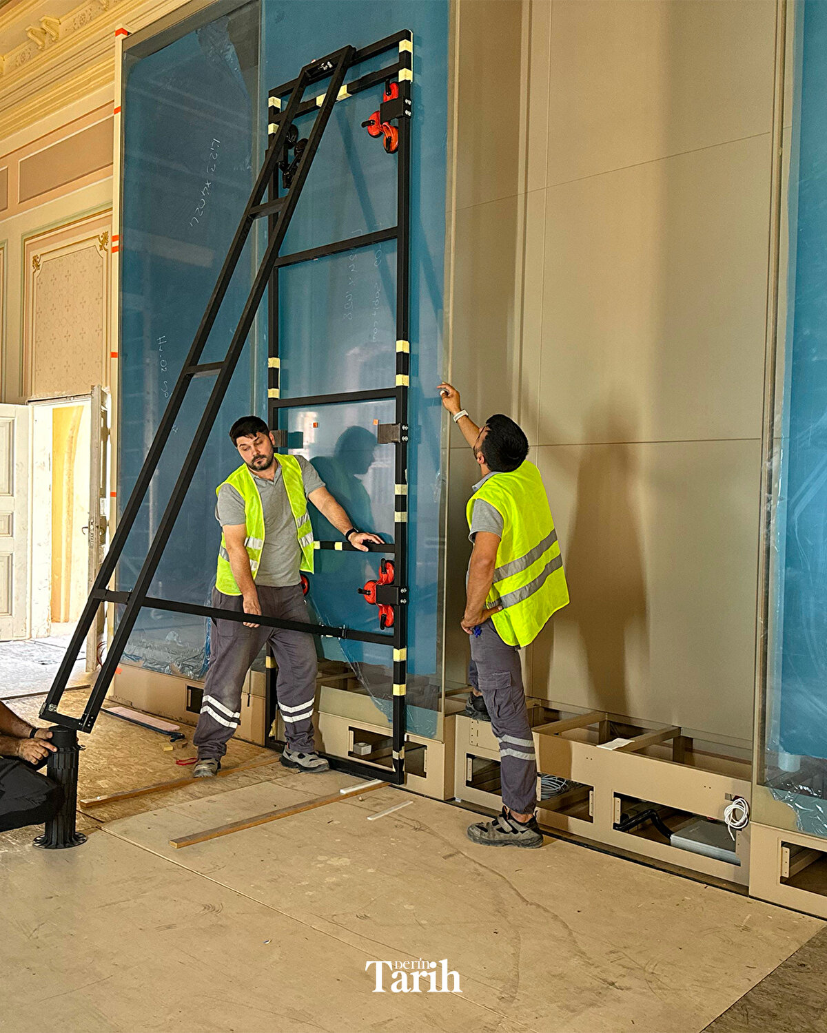 Mobilya Müzesi ise Harem bölgesinde bulunan Çukur Saray'da açılacak. Bu müzede Osmanlı saray mobilyaları ile padişaha ait özel eşyalar ve yaşam alanları canlandırılarak sergilenecek.