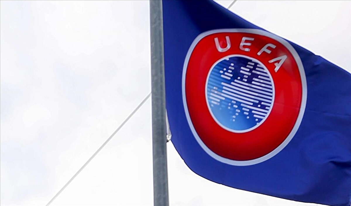 UEFA'nın düzenlediği Şampiyonlar Ligi, Avrupa Ligi ve Konferans Ligi'nde 202526 sezonunun 3. eleme turunun kura çekimi bugün İsviçre'nin Nyon kentinde gerçekleştirilecek.<br><br>