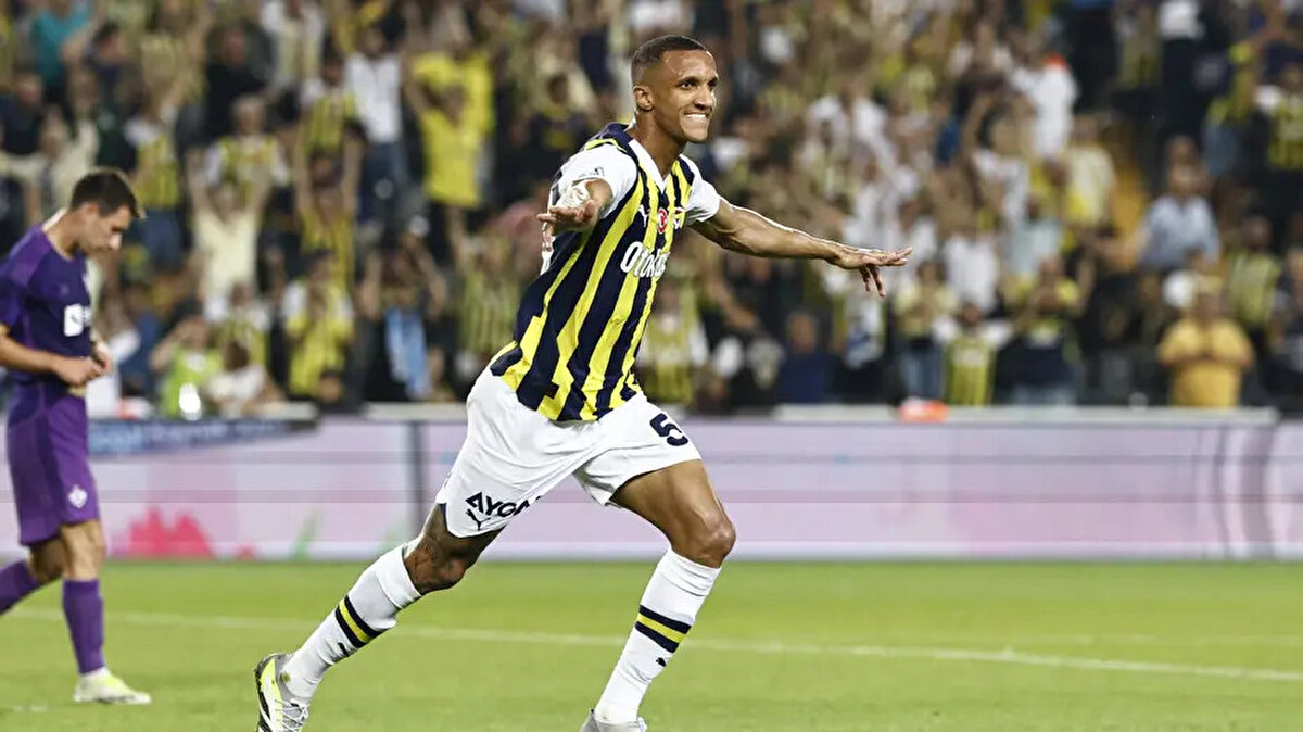 Sahalara dönüşü biraz daha zaman alacak Rodrigo Becao, 2023'ten bu yana giydiği Fenerbahçe formasıyla 37 maça çıktı.<br><br>