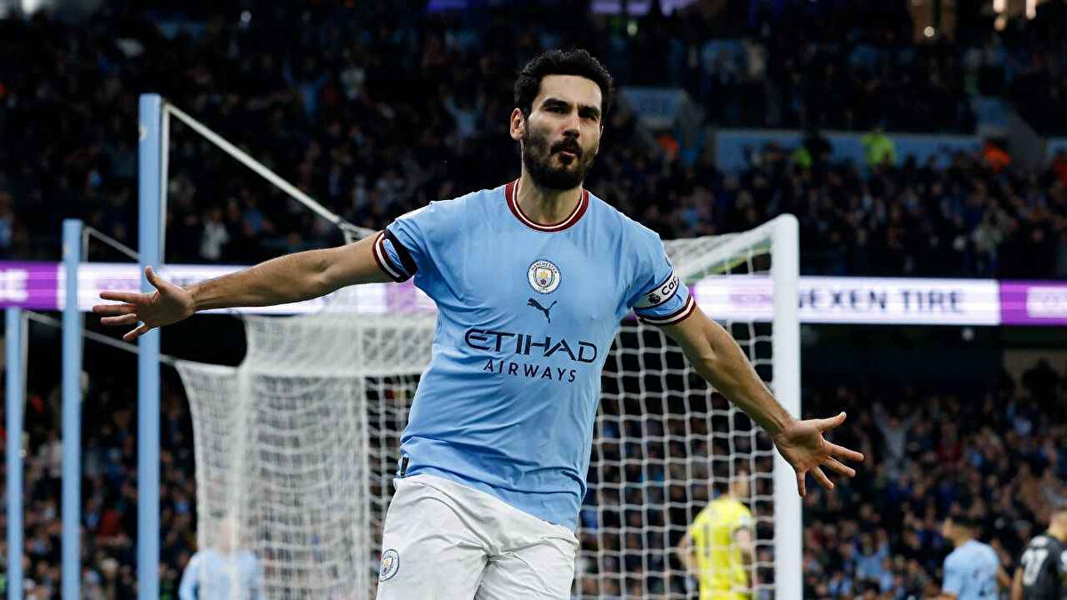 Manchester City ile 1 yıllık daha kontratı olan İlkay'ın bonservissiz takımdan ayrılma ihtimali bulunuyor.<br><br>