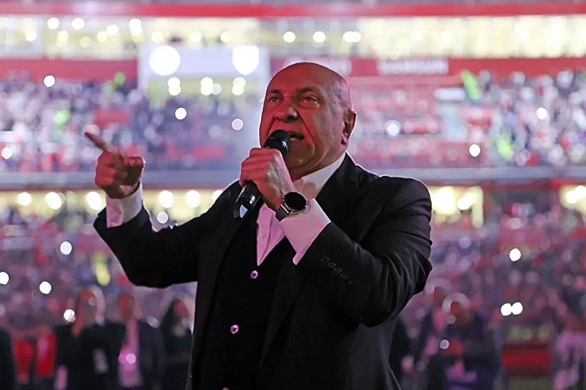 Trendyol Süper Lig ekiplerinden Samsunspor'un başkanı Yüksel Yıldırım, hedeflerinin Türkiye'de ve Avrupa'da sürdürülebilir sportif başarı olduğunu söyledi.<br>