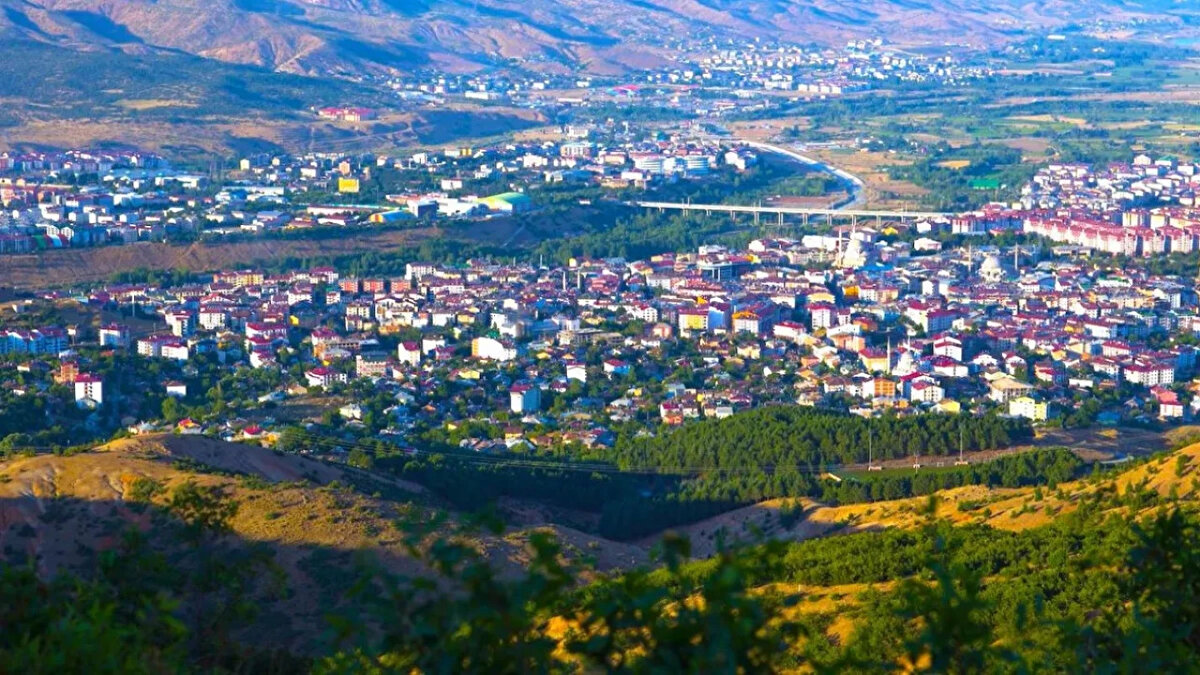 70- Bilecik<br><br>97.14<br><br>69- Adıyaman<br><br>97.29<br><br>68- Ardahan<br><br>97.33<br><br>67- Hatay<br><br>97.36<br><br>66- Çankırı<br><br>97.53<br><br>65- Muş<br><br>97.73<br><br>64- Van<br><br>97.74<br><br>63- Yozgat<br><br>98.05<br><br>62- Şanlıurfa<br><br>98.07<br><br>61- Bayburt<br><br>98.29