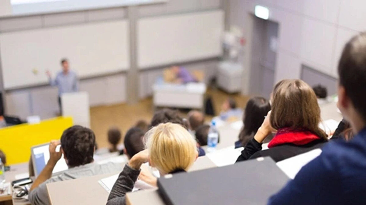 Üniversite kayıt tarihleri belli mi?<br><br>Üniversite kayıt tarihleri henüz netleşmedi. Tercih sürecinin ardından yerleştirme sonuçları erişime açılacak ve ardından kayıt tarihleri netleşecek.