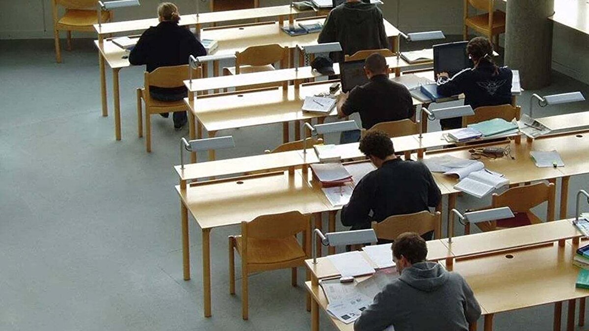 Yükseköğretim programlarına kayıt işlemlerinin tamamlanmasından sonra boş kalan kontenjanlar için ÖSYM tarafından ek yerleştirme yapılacak.