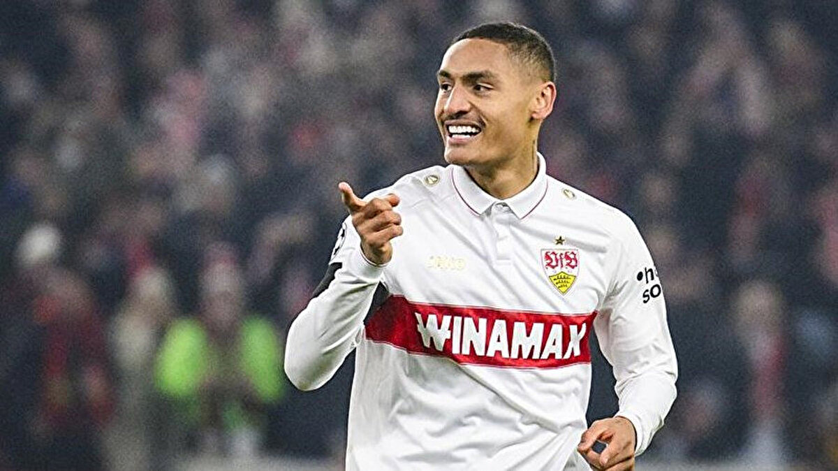 Fransız futbolcunun, Şampiyonlar Ligi faktörü sebebiyle sarı-kırmızılı takıma sıcak baktığı aktarıldı.<br><br><br>