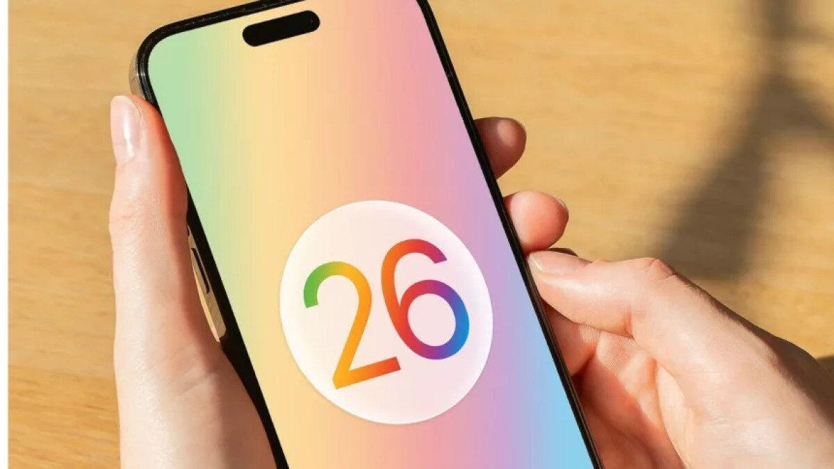 macOS Tahoe 26 Beta 4’te Neler Değişti?<br><br>Müzik uygulamasında Podcast benzeri tasarım<br>Apple Music uygulaması, Podcast uygulamasına benzer yan menü tasarımıyla daha sade ve erişilebilir bir hale getirildi.<br><br>Bildirimler iOS tasarım çizgisine uyumlu hale getirildi<br>macOS Tahoe 26’da bildirim tasarımları iOS 26 ile benzerleştirildi. Bu sayede Apple ekosisteminde tasarım bütünlüğü sağlandı.