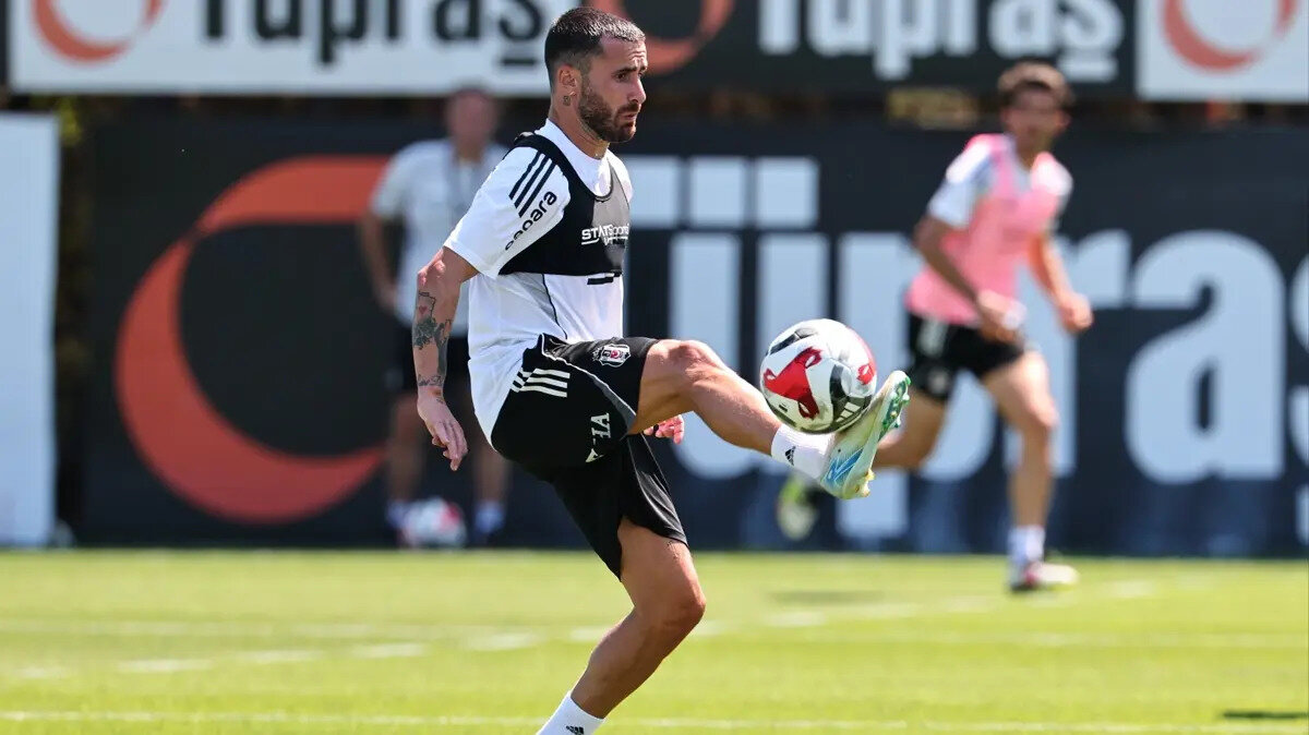 Beşiktaş UEFA Avrupa Ligi 2. eleme turunda Tüpraş Stadyumu'nda Shakhtar Donetsk'i ağarlayacak. Beşiktaş'ta, Benfica'dan kiralanan oyuncular David Jurasek ve Orkun Kökçü ile Roma'dan geçici transfer olan Tammy Abraham'ın ortaya koyacağı performans merakla bekleniyor. Futbolseverler karşılaşmanın detaylarını araştırıyor. Peki Beşiktaş Shakhtar Donetsk maçı ne zaman, hangi kanalda? Beşiktaş Shakhtar Donetsk maçı şifreli mi şifresiz mi? 