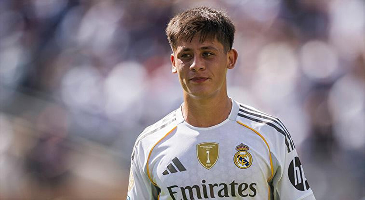 Öte yandan sezon öncesinde İspanyol basınında 10 numaranın genç yıldız Arda Güler'e verileceği yönünde bazı haberler çıkmıştı. 