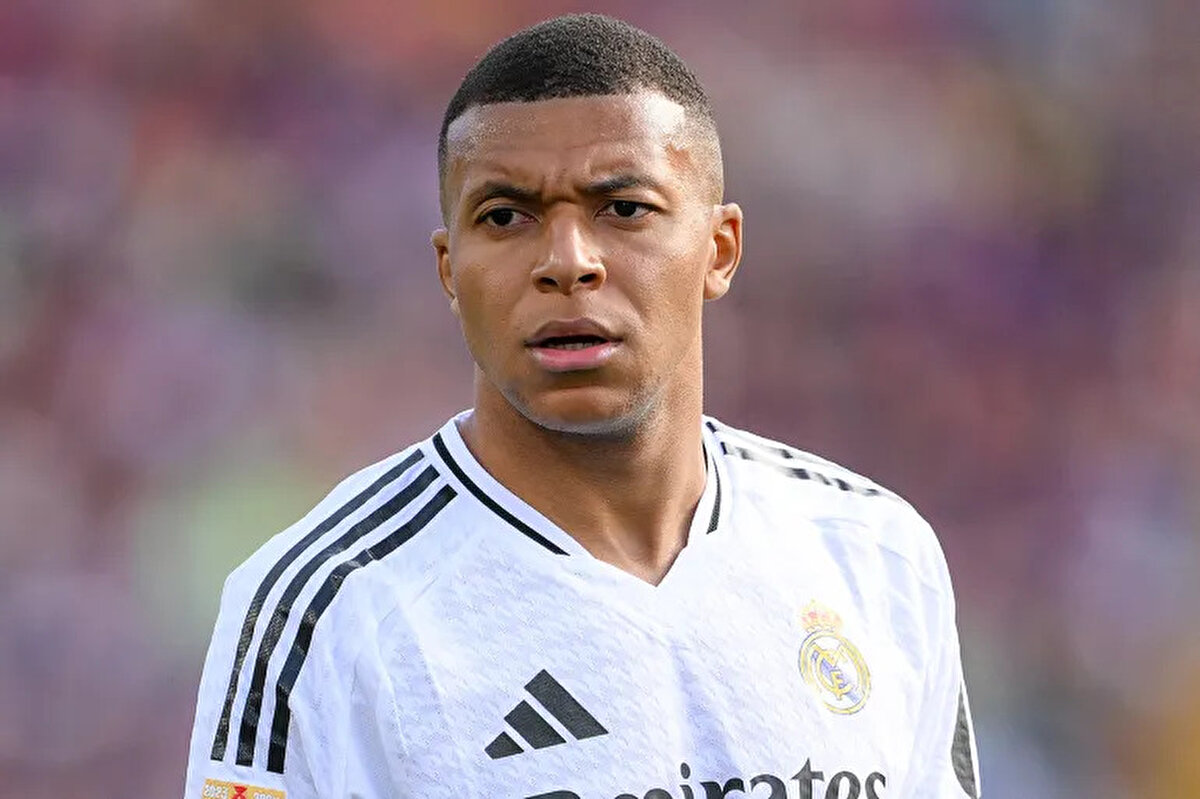 Mbappe, Real Madrid formasıyla bugüne kadar toplamda 59 maçta forma giydi ve 44 gol, 5 asistlik katkı sağladı.<br><br>