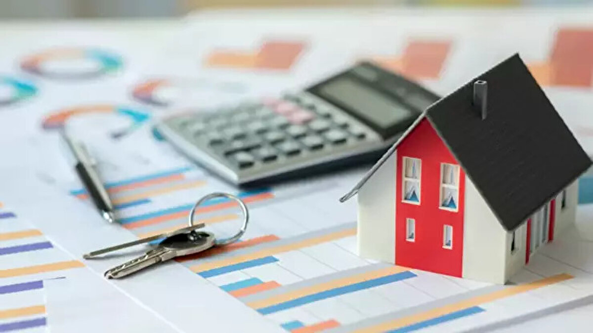 Gayrimenkul sertifikasının yatırımcıya faydaları neler?<br><br>Küçük birikimlerle yatırım: 7,59 TL’lik başlangıç bedeliyle yatırım yapmaya başlamak mümkün.<br><br>Tapuya dönüşme imkânı: Sertifika biriktirerek daire sahibi olunabiliyor (Asli Edim).<br><br>Borsada işlem ve likidite: Sertifikalar dilediğiniz zaman Borsa İstanbul’da alınıp satılabilir.<br><br>Faizsiz finans modeli: Katılım finans prensiplerine uygun olarak tasarlanmıştır.<br><br>TOKİ ve Emlak Konut güvencesi: Projenin tamamlanması ve satılamayan dairelerin alımı garanti altındadır.<br><br>Şeffaflık ve denetim: SPK, MKK ve KAP üzerinden denetlenen güvenilir bir sistem.