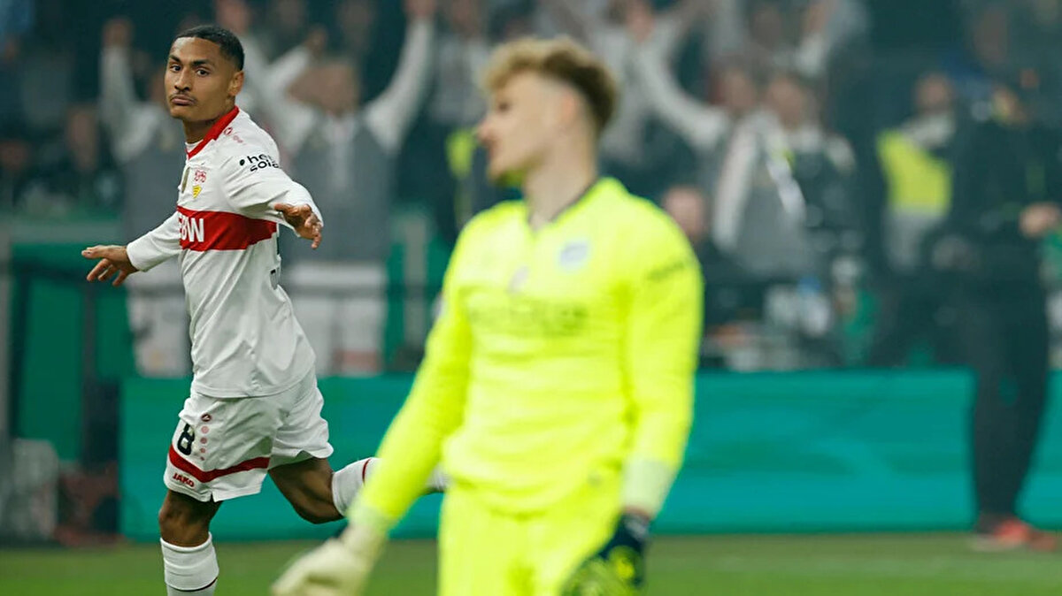 Kulübüyle 2028 yılına kadar sözleşmesi bulunan Fransız 10 numara ile Galatasaray'ın yanı sıra bazı Alman kulüplerinin de ilgilendiği belirtildi.<br><br>