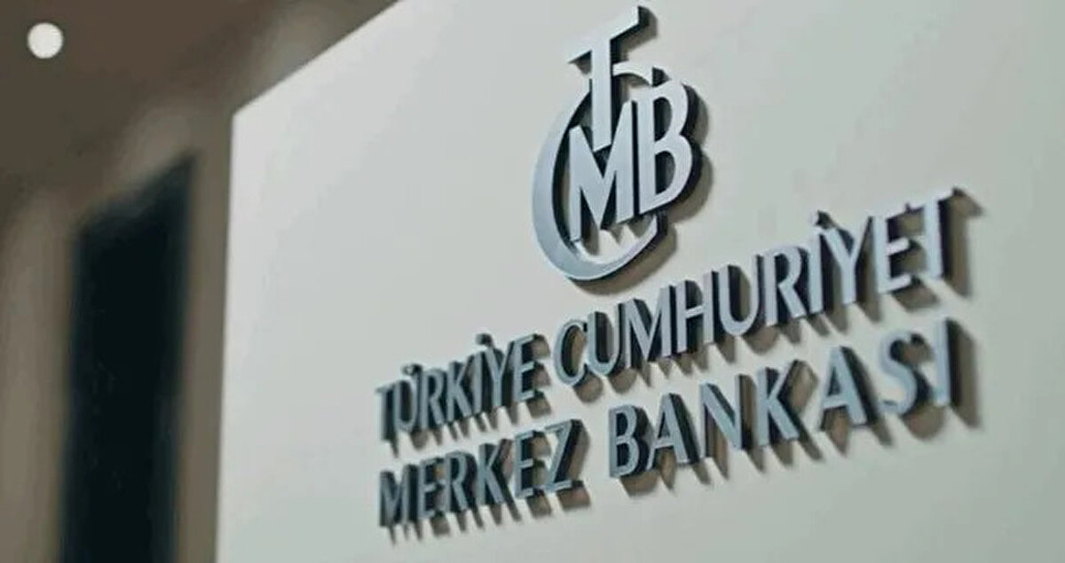 TCBM Temmuz ayı faiz kararı ne oldu?<br><br>Piyasalarda merakla beklenen sorulardan biri de “faiz indirimi olacak mı?”. Merkez Bankası Temmuz ayında faiz indirimine gitti. Merkez Bankası faizi yüzde 46'dan yüzde 43'e indirdi.