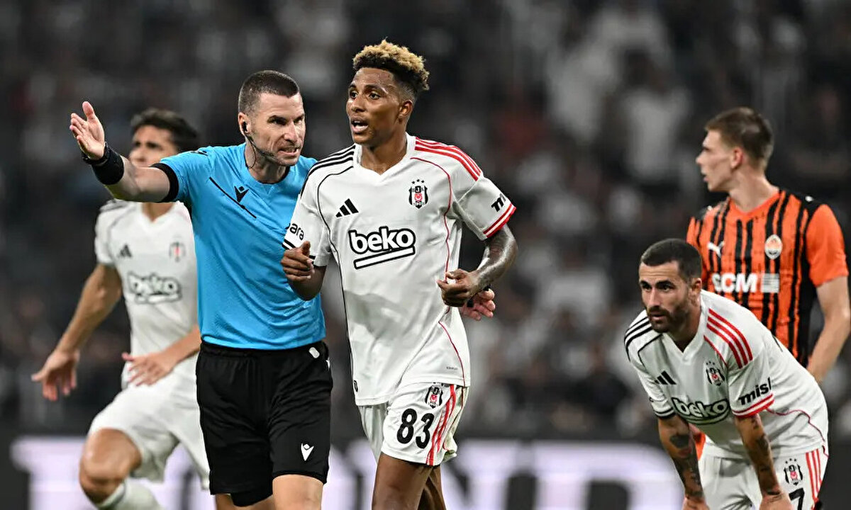 UEFA Avrupa Ligi ikinci eleme turu ilk maçında Beşiktaş sahasında Shakhtar Donetsk'e 4-2 kaybetti. Nihat Kahveci, Kontraspor Youtube kanalında maçı değerlendirdi.<br><br>