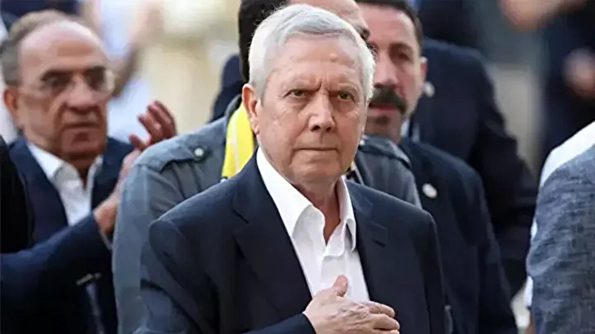 Fenerbahçe eski başkanı Aziz Yıldırım Fenerbahçe Yüksek Divan Kurulu Toplantısı’nda konuştu.<br><br>