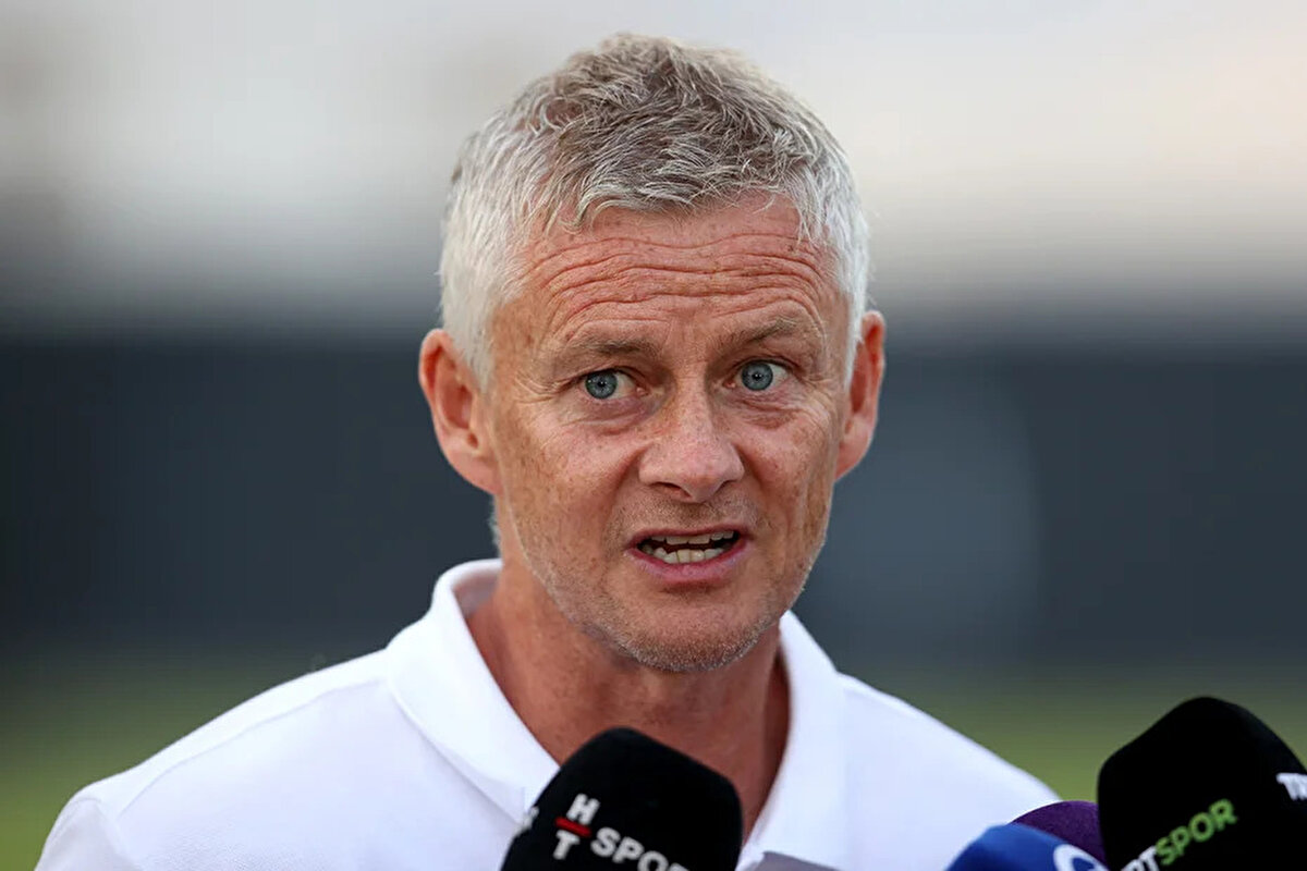 Beşiktaş'ta Shakhtar Donetsk karşısında alınan 4-2'lik mağlubiyet ve kötü oyun sonrası teknik direktör Ole Gunnar Solskjaer'in koltuğu sallanıyor.<br><br>