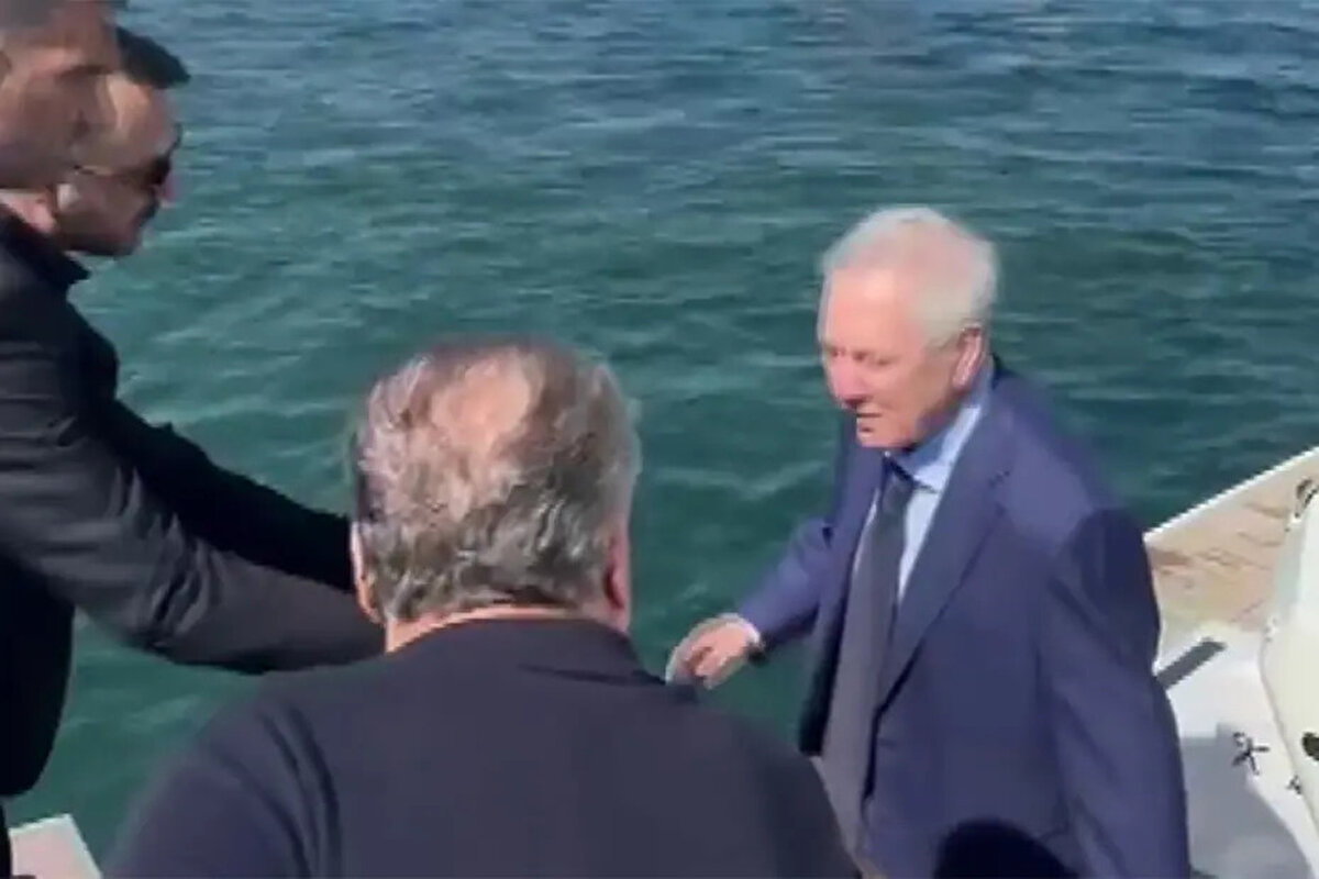 Fenerbahçe’nin eski başkanı Aziz Yıldırım ve eylül ayında yapılması planlanan seçimde başkanlığa adaylığını açıklayan Hakan Bilal Kutlualp, yüksek divan kurulu toplantısına aynı yat ile katıldı.<br><br>