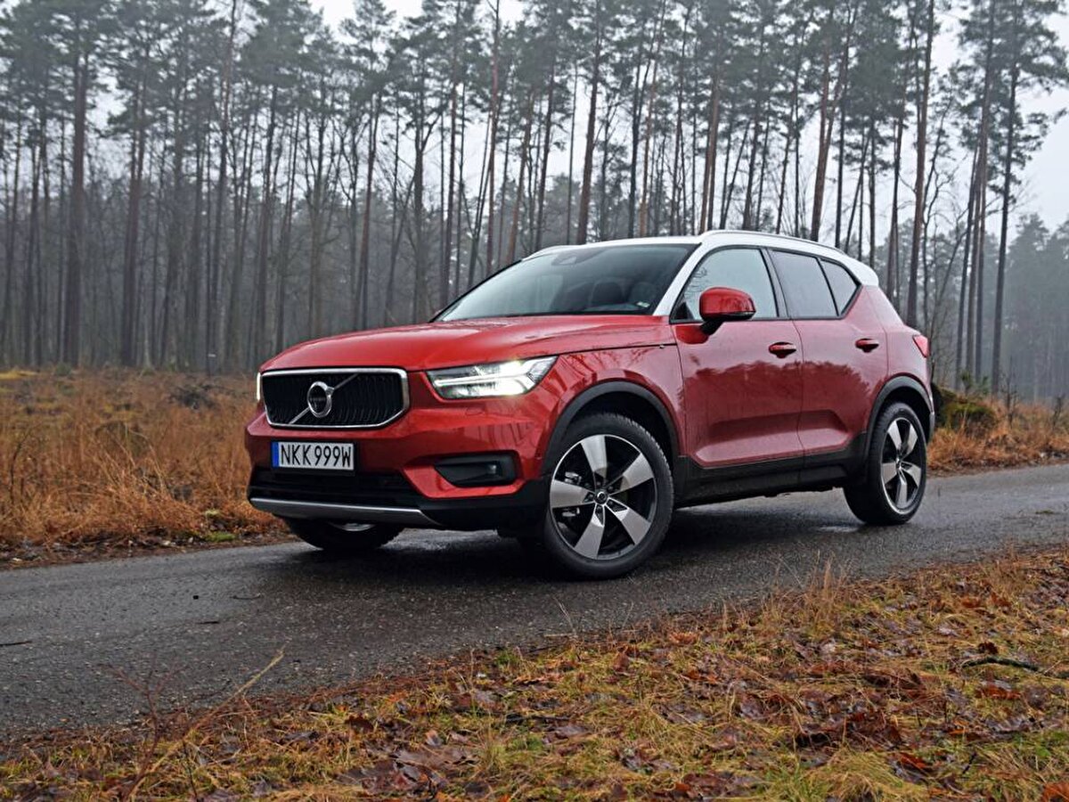 SUV alacaklara rehber niteliğinde bir liste yayınlandı! Araba.com’da yer alan bilgiye göre, uzun vadede kronik sorun çıkarmayan, kullanıcı memnuniyeti yüksek 5 SUV modeli belirlendi. Hem Türkiye’de satışı bulunan hem de dayanıklılığıyla öne çıkan bu araçlar, özellikle ikinci el almayı düşünenler için önemli bir kaynak niteliği taşıyor.<br><br>İşte, kronik problemi olmayan en sorunsuz 5 SUV modeli: