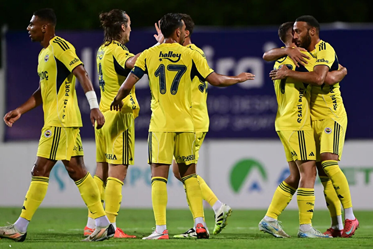 Feyenoord maçı için mesaiye başlayacak olan sarı-lacivertlilerde tedavileri devam eden Mert Hakan Yandaş, İsmail Yüksek ve Becao'nun yer almayacağı belirtildi.