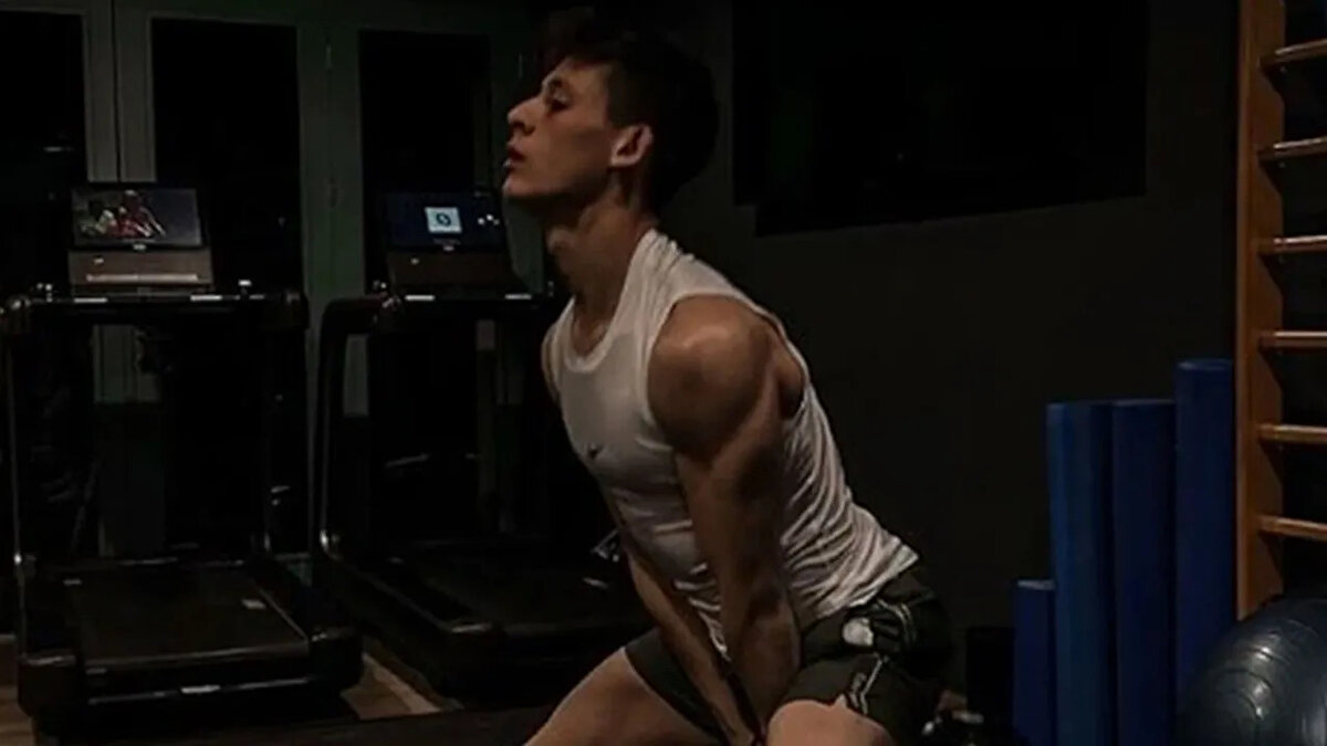 Haberin devamında Arda Güler'in, Jude Bellingham yerine oynayacak en önemli isimlerden biri olduğuna dikkat çekildi.<br>