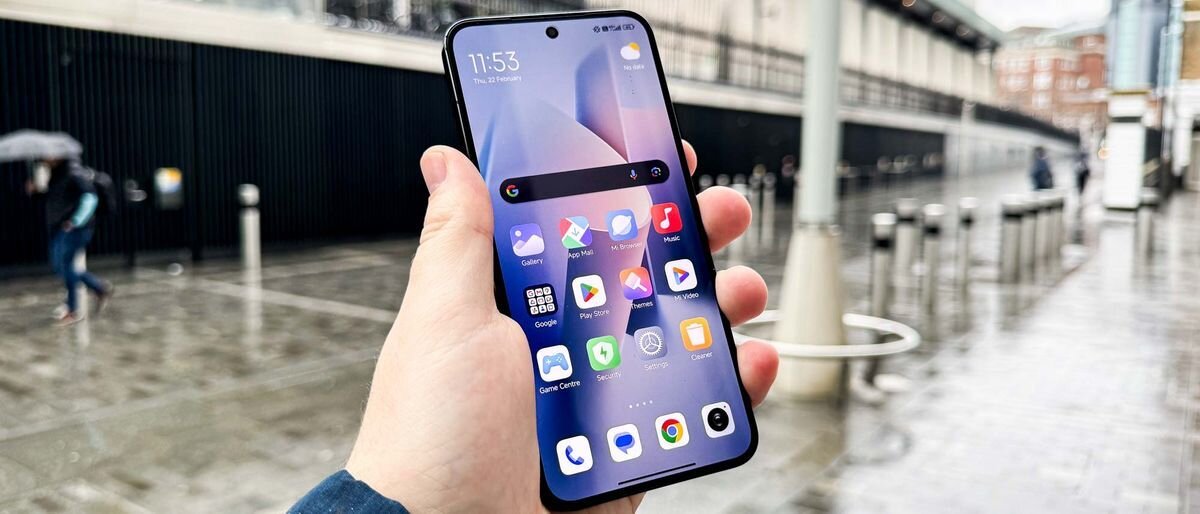 Xiaomi, yeni işletim sistemi HyperOS 3'e geçiş sürecinde bazı telefon modelleri için yazılım desteğini sonlandırdı. Eylül 2025 itibarıyla artık bu cihazlar yeni güncellemeler almayacak.