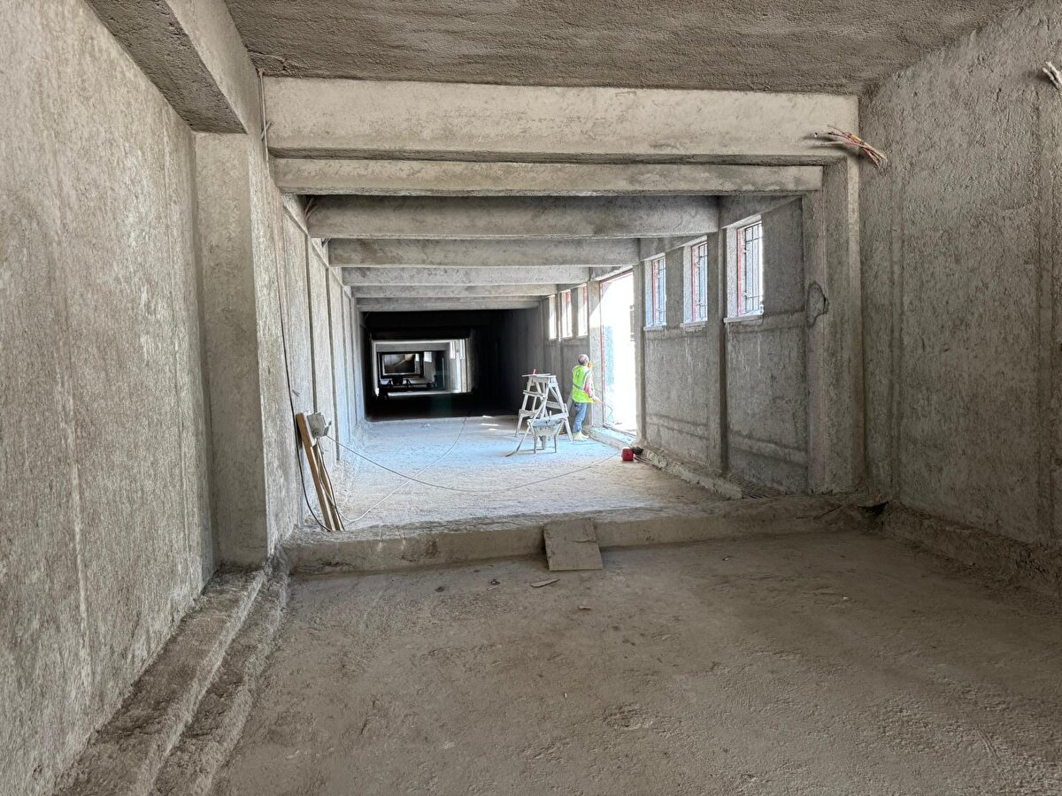 Koç, “İkinci etapta çok amaçlı salonun restorasyonu, cezaevi ana binasının mekanik ve elektrik tesisat imalatları tamamlanacak. Kültür Yolu Festivali’nin düzenleneceği Ekim 2026’ya kadar müzenin tamamlanması hedefleniyor” diye konuştu. 