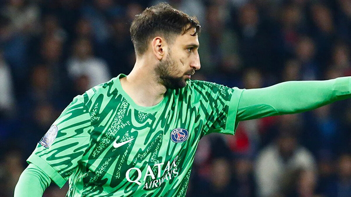 PSG ve 26 yaşındaki kalecinin taleplerinde geri adım atmaması durumunda ise Galatasaray, Manchester City'nin kalecisi Ederson için resmi adımları atarak transferi bitirmeye çalışacak.<br><br>