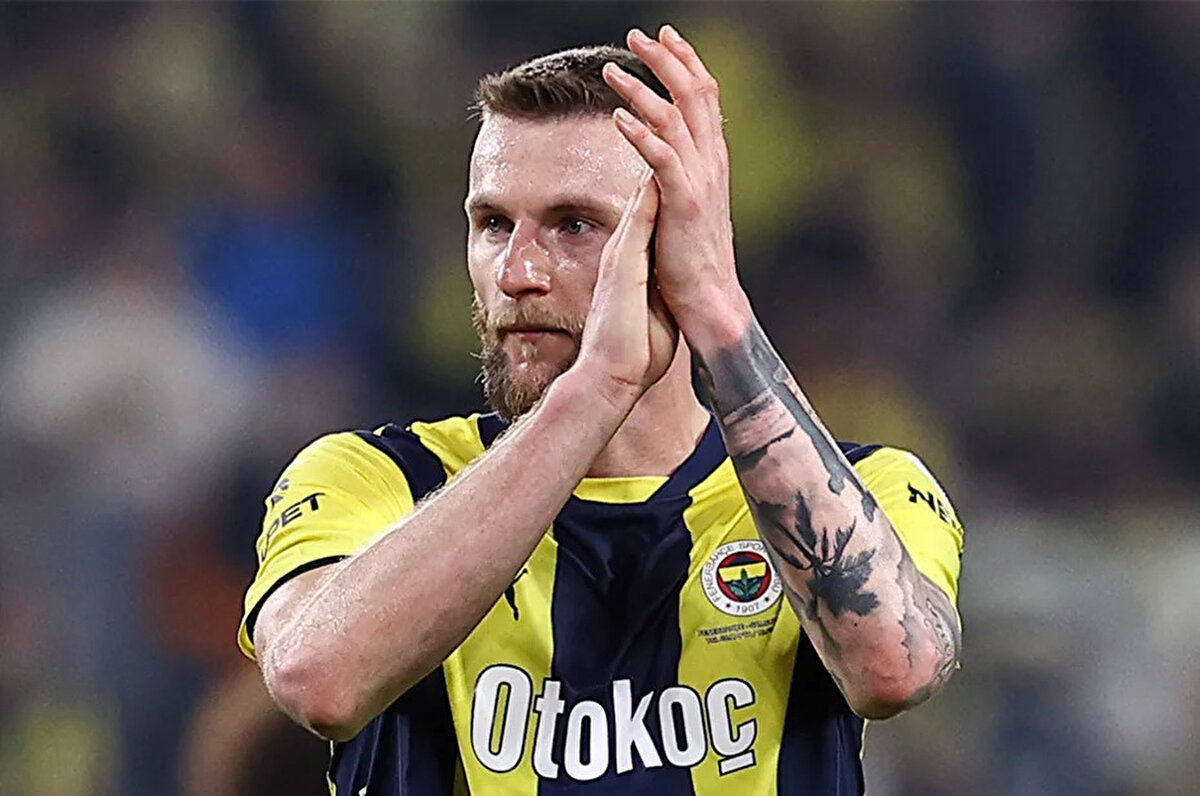 Skriniar ne zaman resmiyet kazanacak?<br><br>Haberde Fenerbahçe'nin Milan Skriniar transferini bu hafta resmiyete dökmek istediği aktarıldı. Slovak savunmacı ile 4 yıllık sözleşme imzalanacağı belirtiliyor.<br><br>