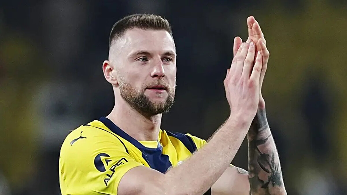 Fenerbahçe geçtiğimiz sezonun devre arasında kiraladığı Milan Skriniar'ın bonservisini almak adına bir süredir temaslarını sürdürüyordu.