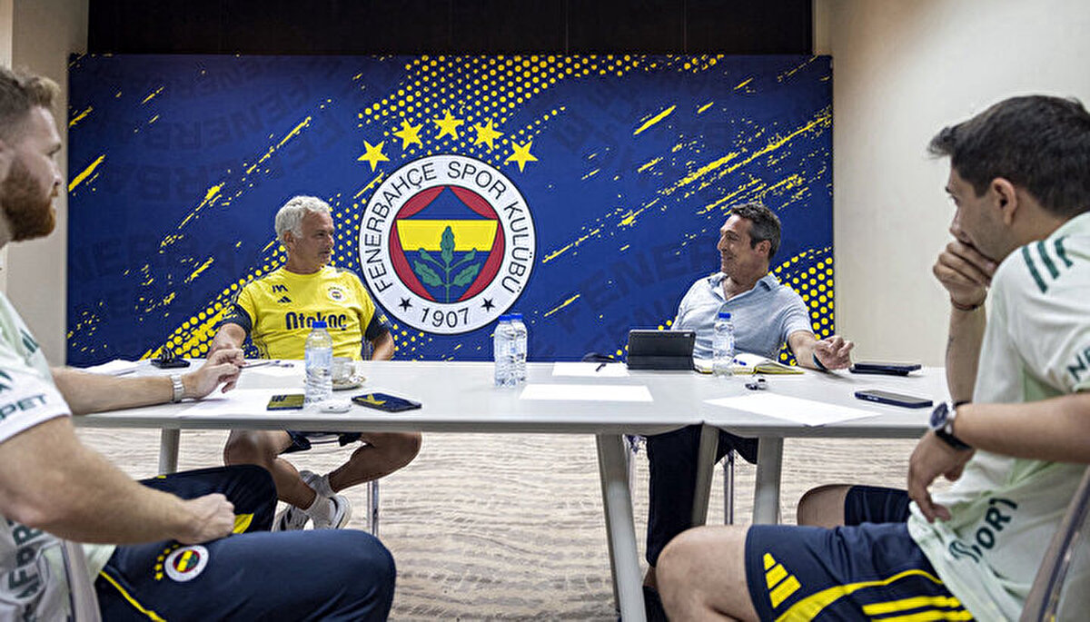 Fenerbahçe'nin, Romulo için yeniden Göztepe ile masaya oturduğu iddia edildi.<br>