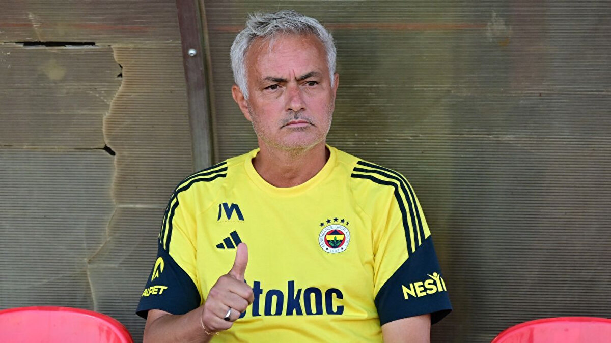 En Nesyri'nin Arabistan'a satılma ihtimali nedeniyle kadroya önemli bir oyuncu daha katmak isteyen sarı lacivertlilerin, Romulo için devreye girdiği kaydedildi.<br><br>