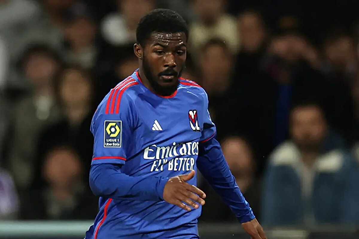 Geride bıraktığımız sezon toplam 44 maçta boy gösteren Ainsley Maitland-Niles, 3000 dakika sahada kaldı.<br><br>