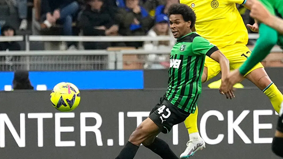 Sassuolo'nun yaptığı yeni sol kanat transferi.<br>Fenerbahçe'nin Armand Lauriente iddialarını güçlendiren bir başka gelişme.