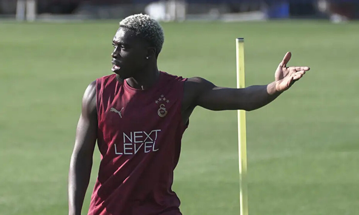 Galatasaray'da ayrılması beklenen oyuncular arasında yer alan Derrick Köhn'e resmi teklif yapıldı.<br><br>