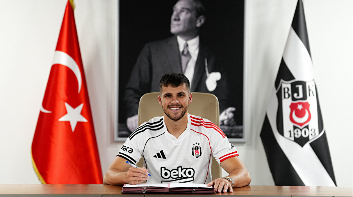 David Jurasek geçtiğimiz sezon Hoffenheim forması ile 22 maçta süre almış, 3 asist yapmıştı