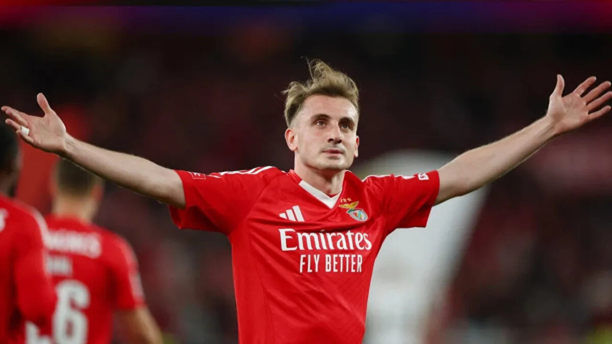 Galatasaray, Benfica'nın talip olduğu Nicolo Zaniolo için Portekiz devine Kerem Aktürkoğlu takasıyla cevap verecek.